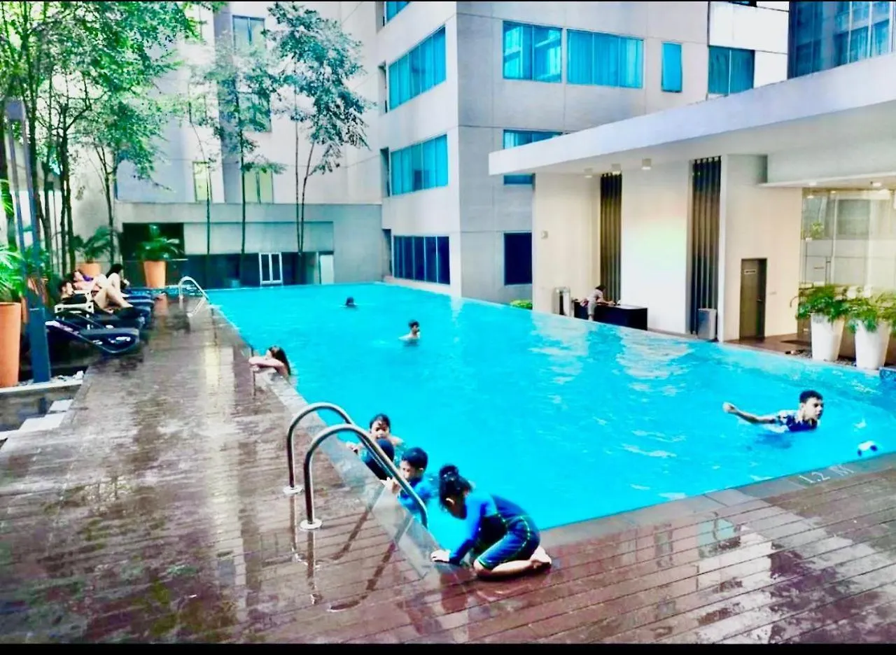 Summer Suites Victory House Куала-Лумпур Апартаменты