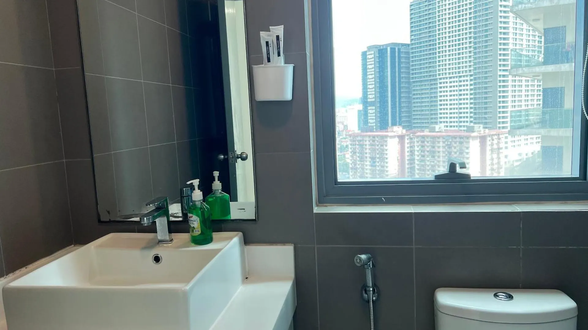 Апартаменты Summer Suites Victory House Куала-Лумпур Малайзия
